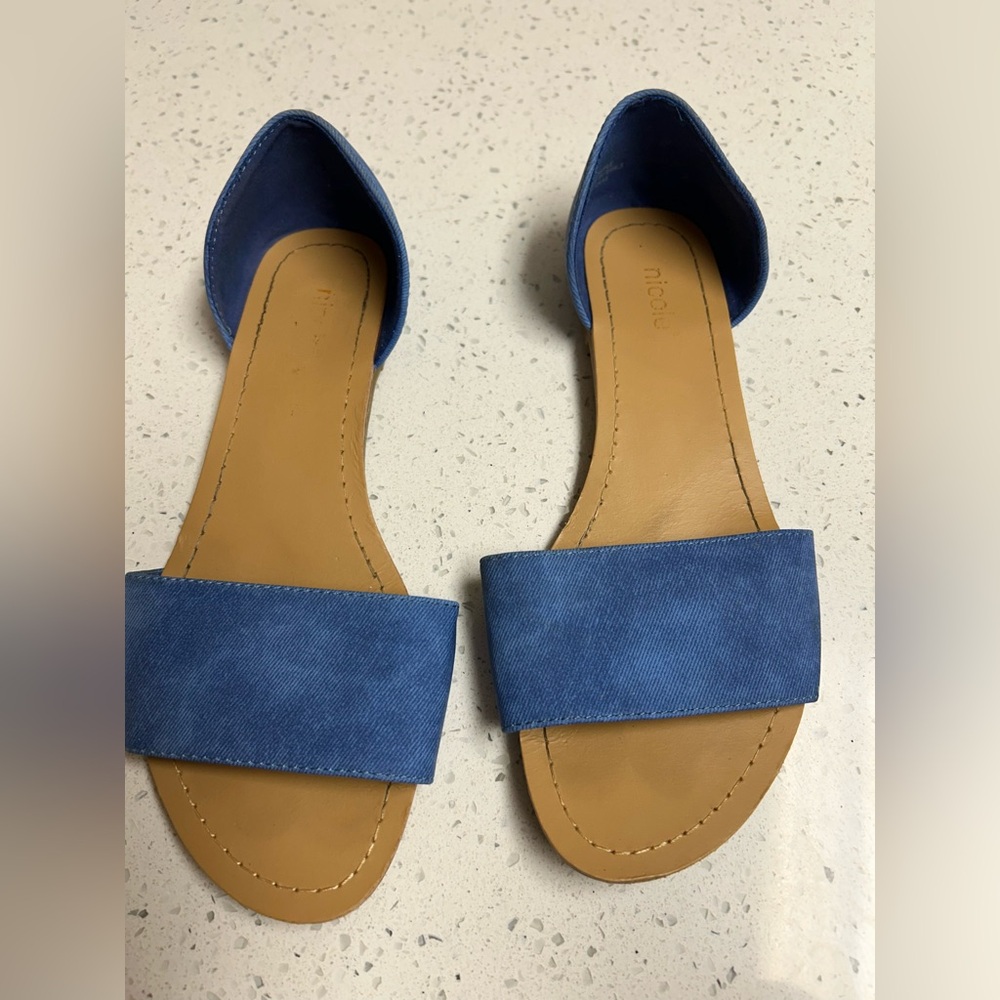 Nicole SZ 7 blue, suede, denim flat sandal